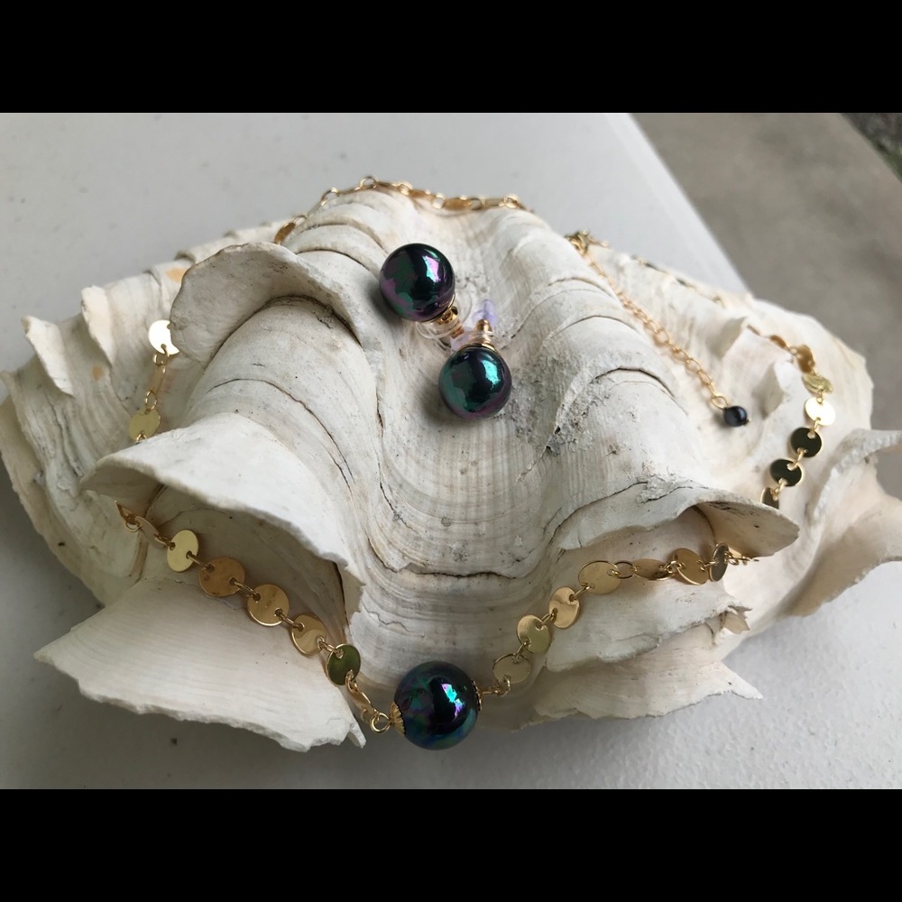 Jewelry - Picture 3 of 3